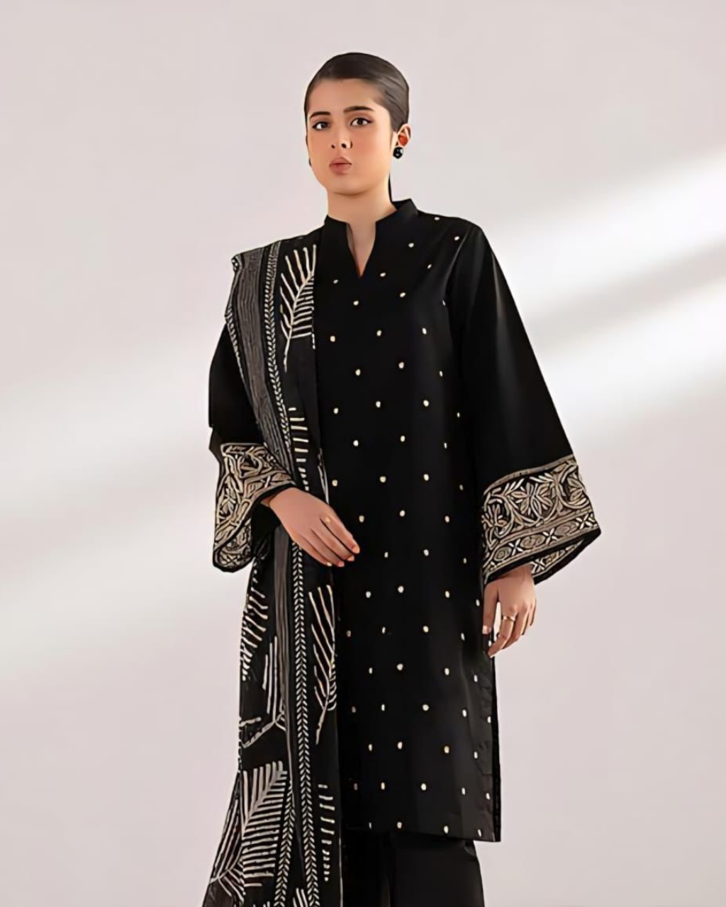 3PC LAWN EMBROIDERED SHIRT WITH DIGITAL PRINTED JACQUARD DUPATTA - 5027