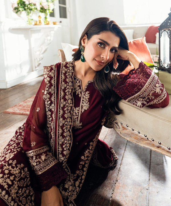 LUXURY PREMIUM EMB 3PC LAWN COLLECTION 2026