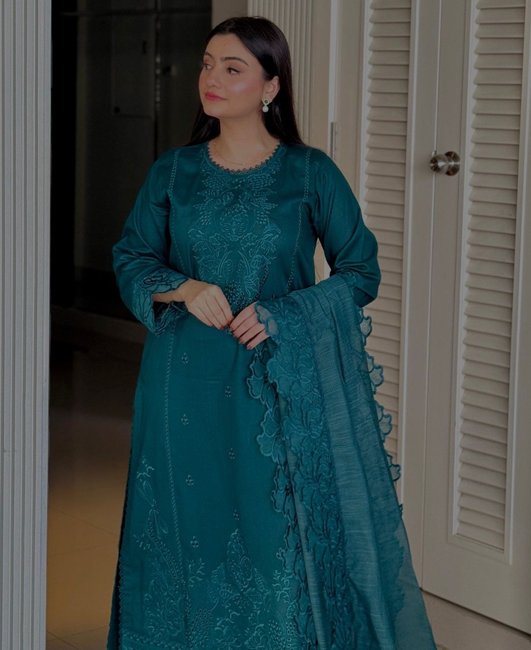 Rang -e- Noor Collections By Sapphire Studio (LAWN) 2026 Vol # 1102