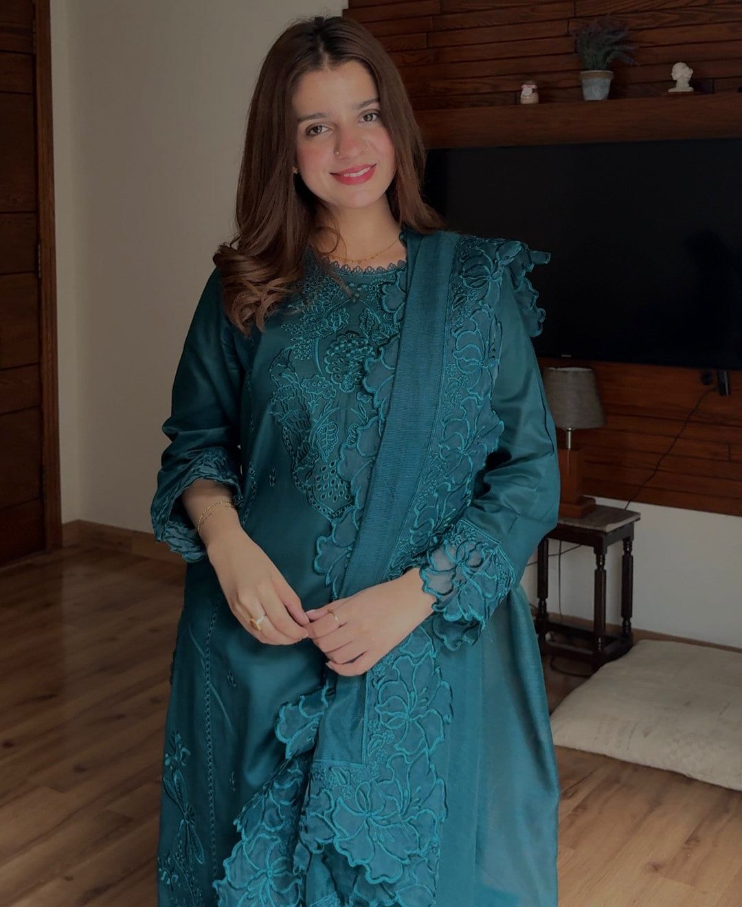 Rang -e- Noor Collections By Sapphire Studio (LAWN) 2026 Vol # 1102