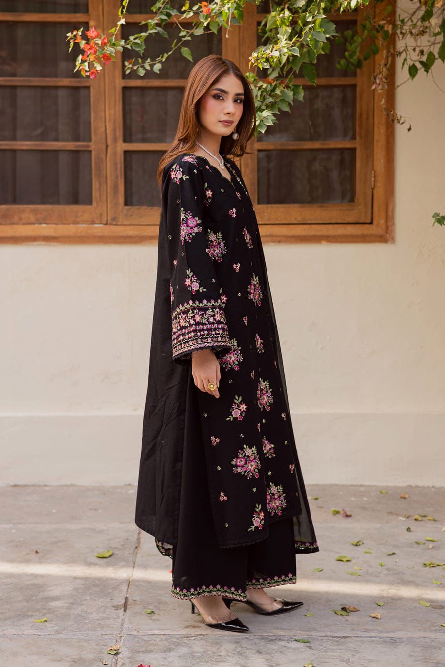 Luxury Embroidery Lawn Collections Vol # 1120 Eid Special