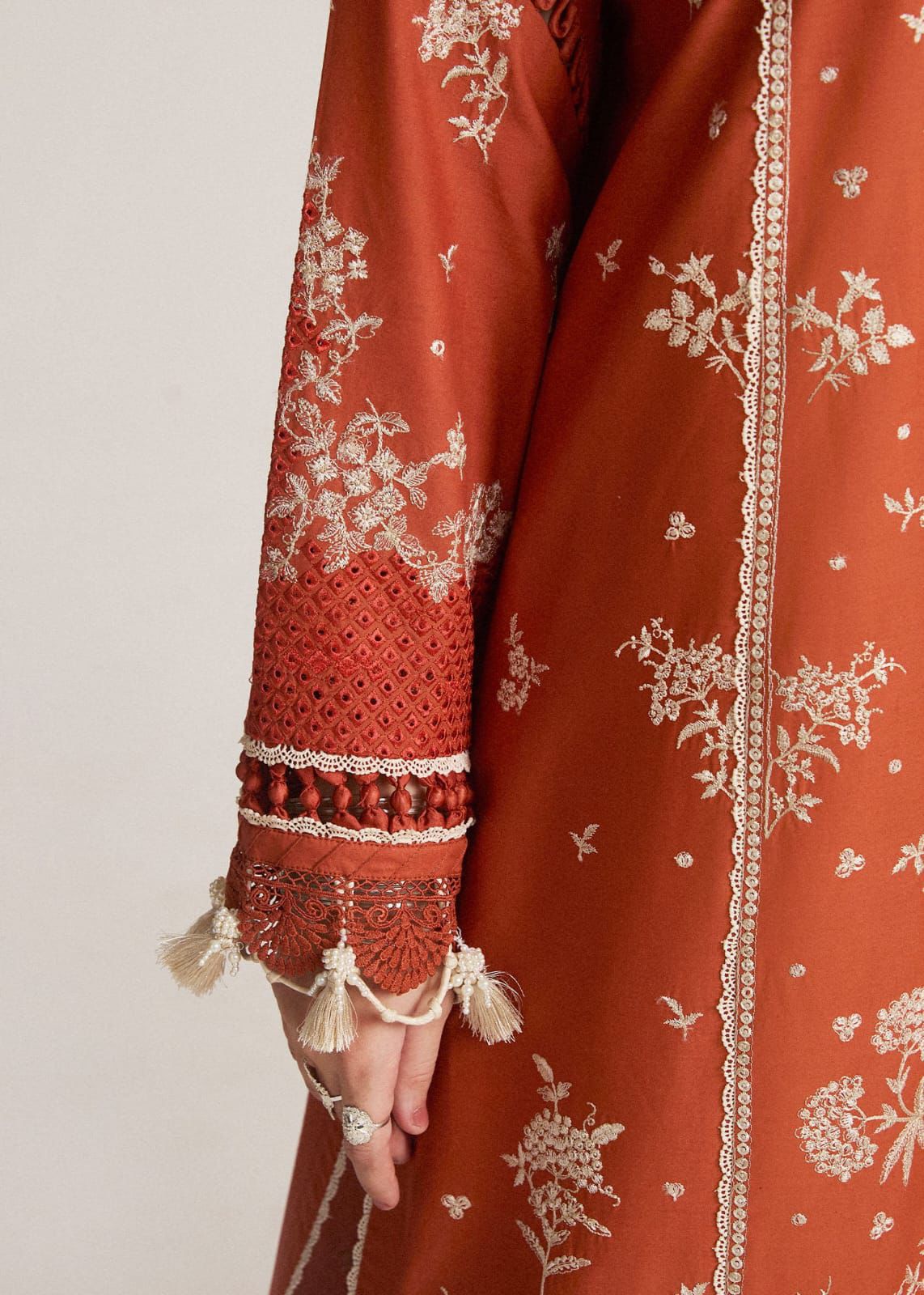 LUXURY PREMIUM EMB 3PC LAWN COLLECTION 2026